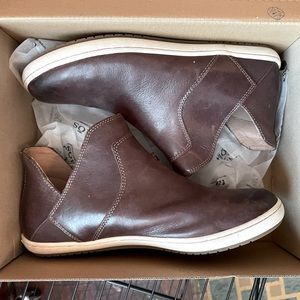 Taos Unity boot, brown, size 10